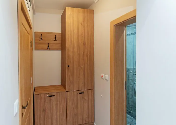 Apartment Mary Homes