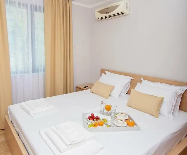 Apartment Mary Homes